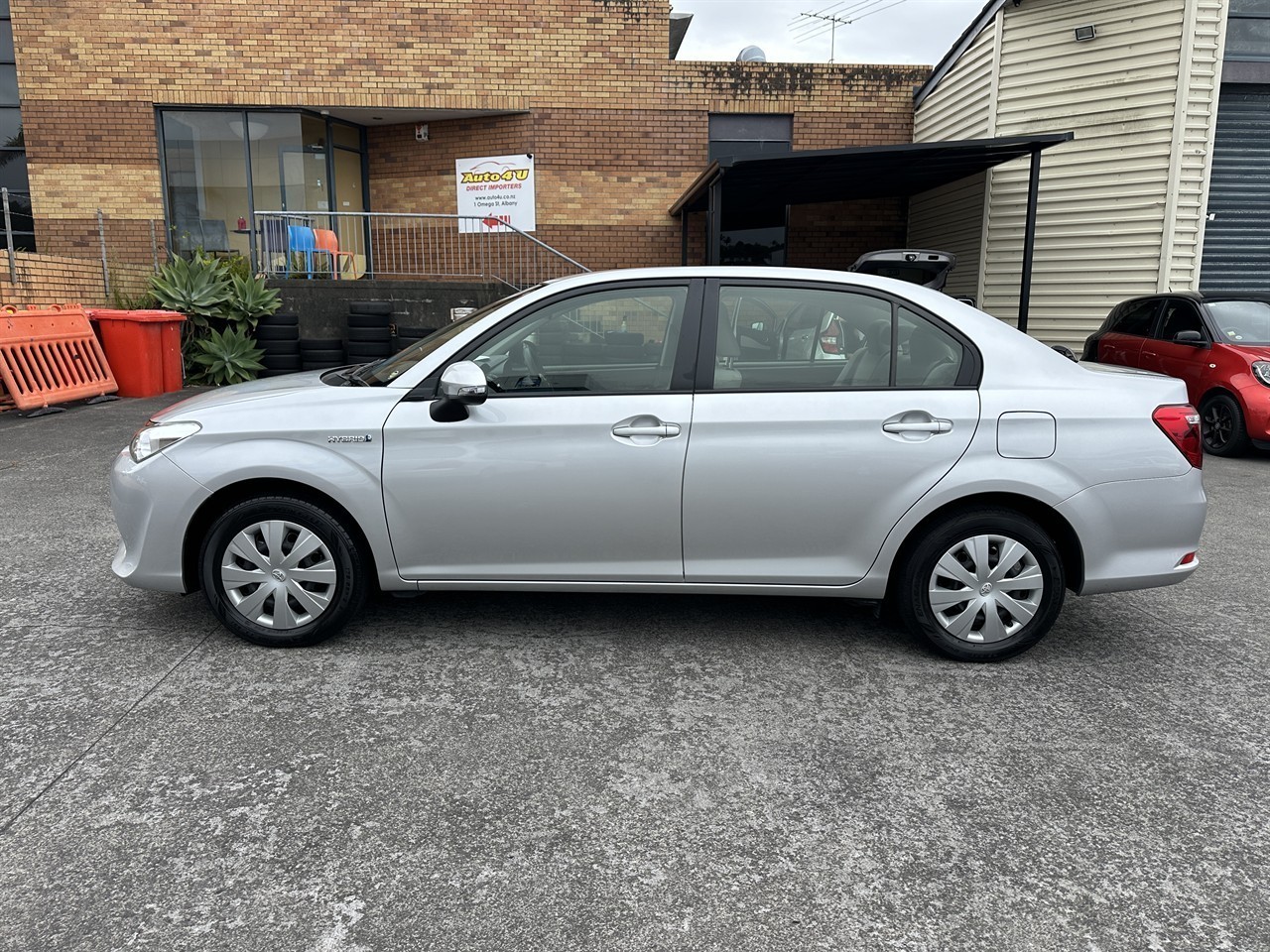 2017 Toyota Corolla thumbnail