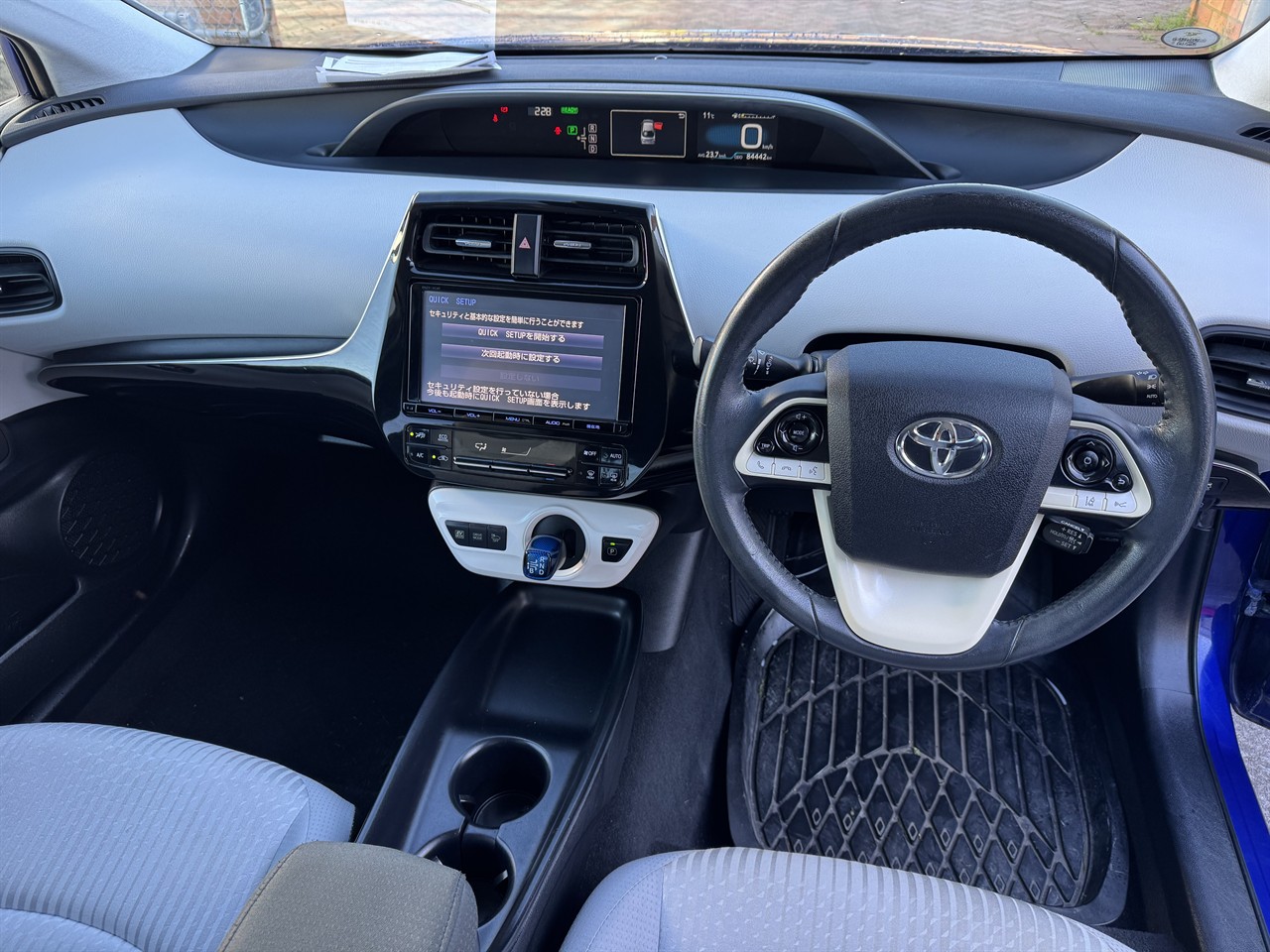 2015 Toyota Prius thumbnail