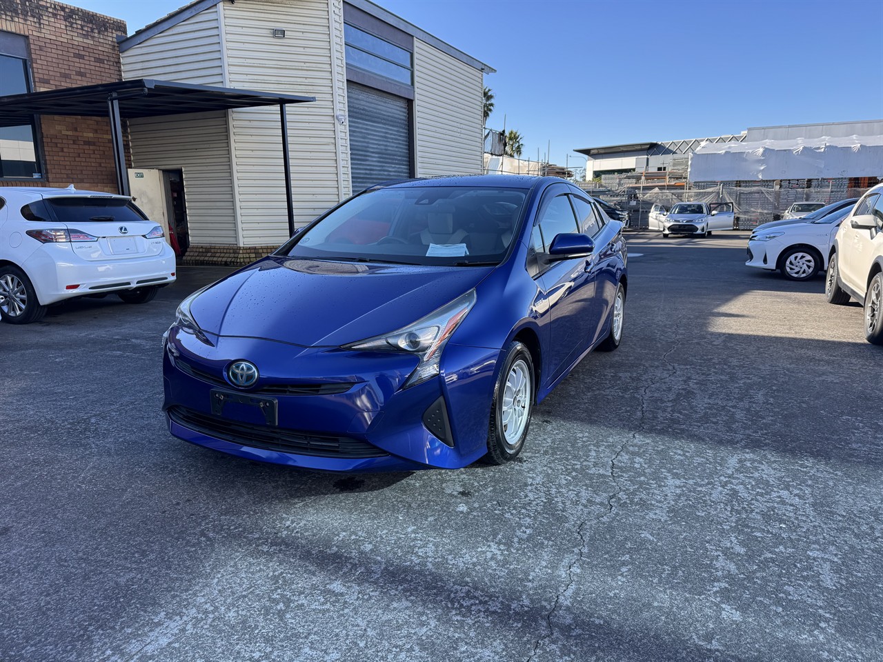 2015 Toyota Prius thumbnail