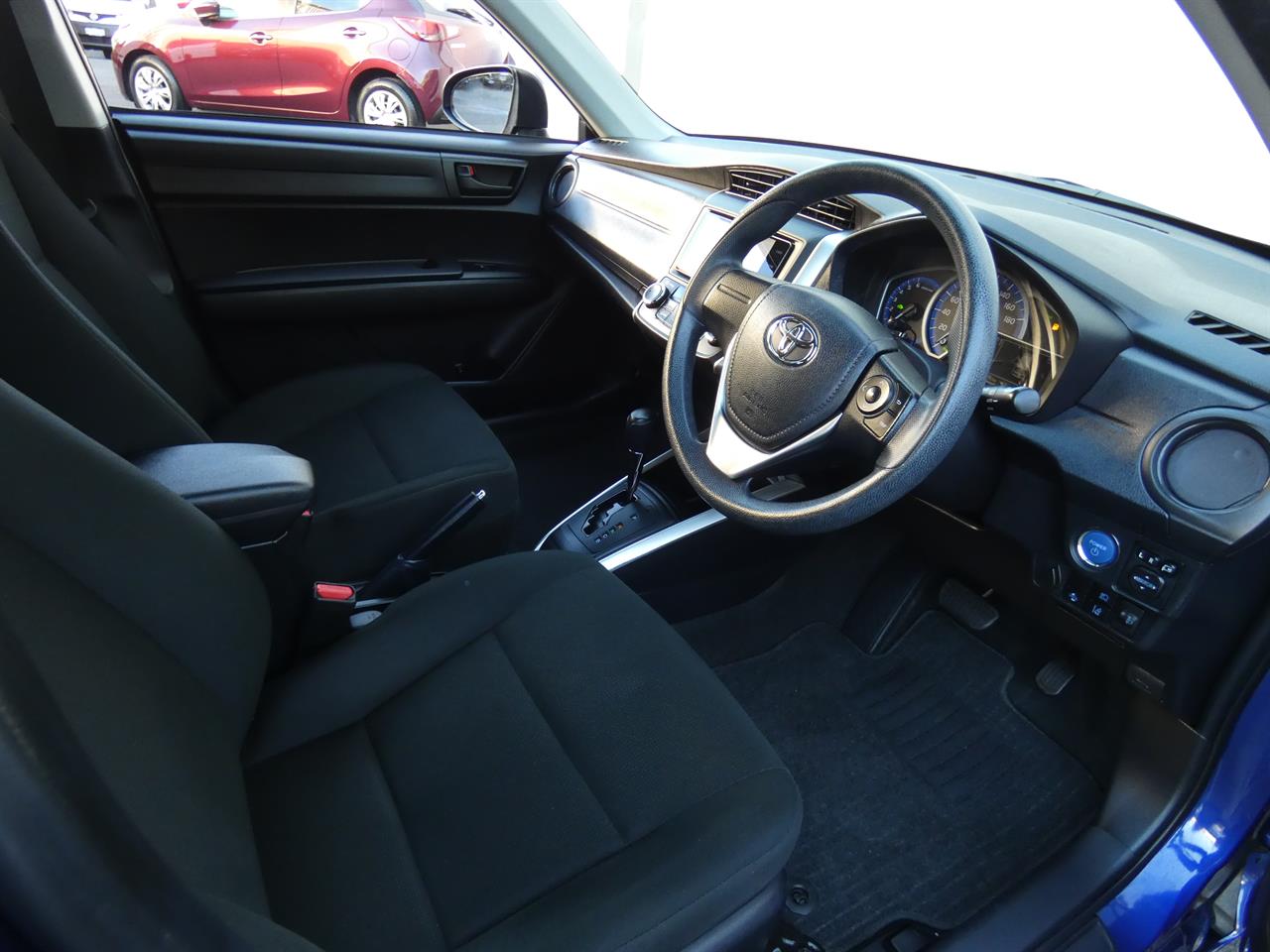 2021 Toyota COROLLA thumbnail