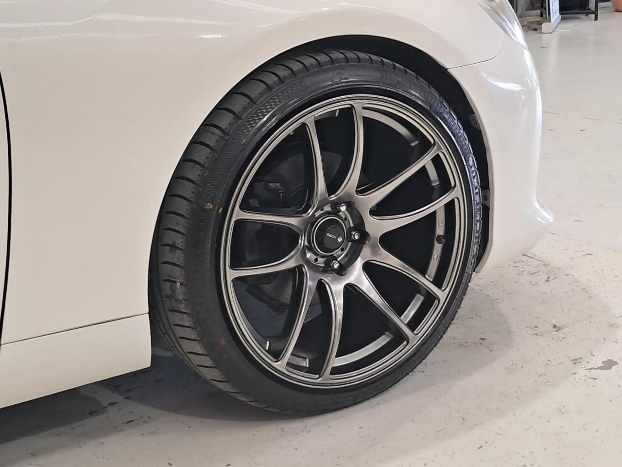 2013 Toyota Mark-X thumbnail
