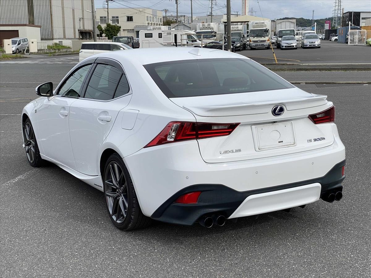 2015 Lexus IS thumbnail