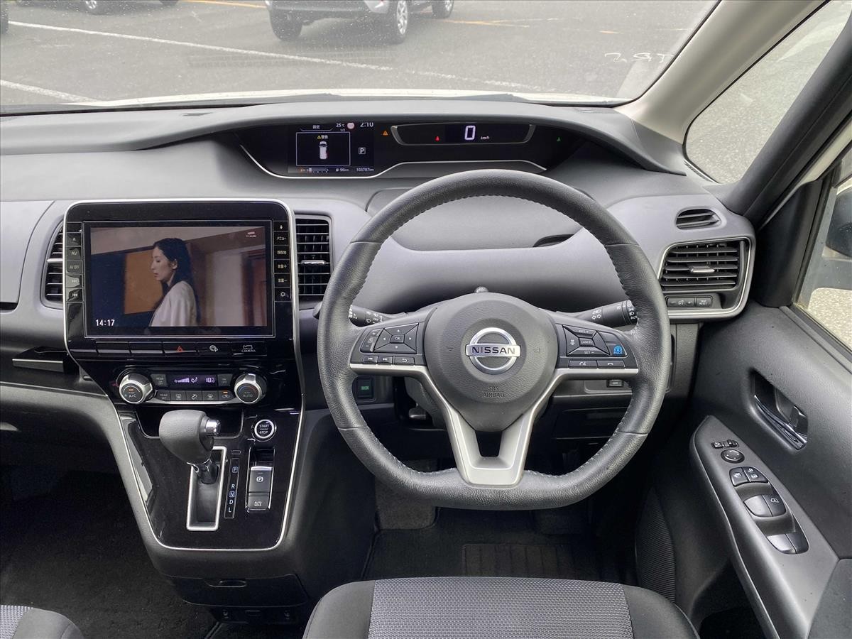 2019 Nissan SERENA thumbnail
