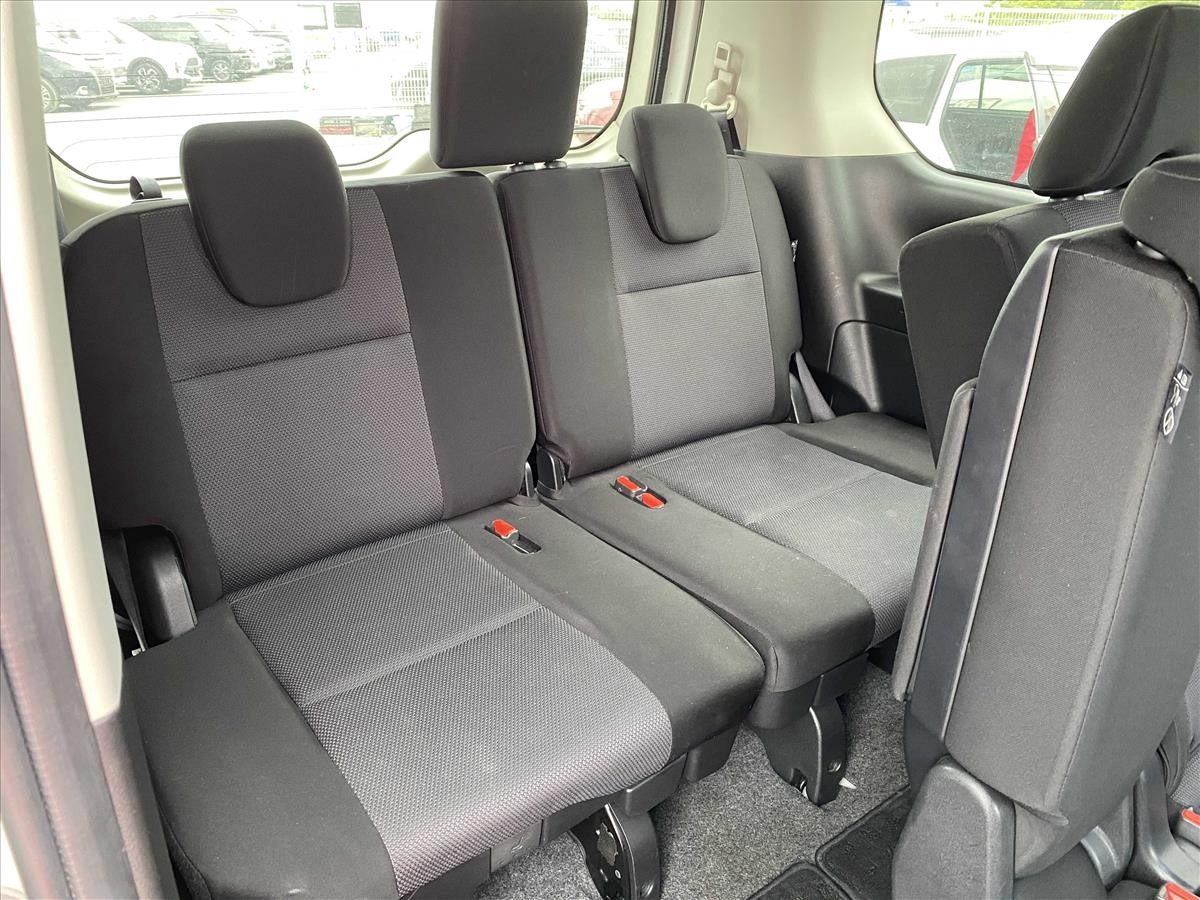 2019 Nissan SERENA thumbnail