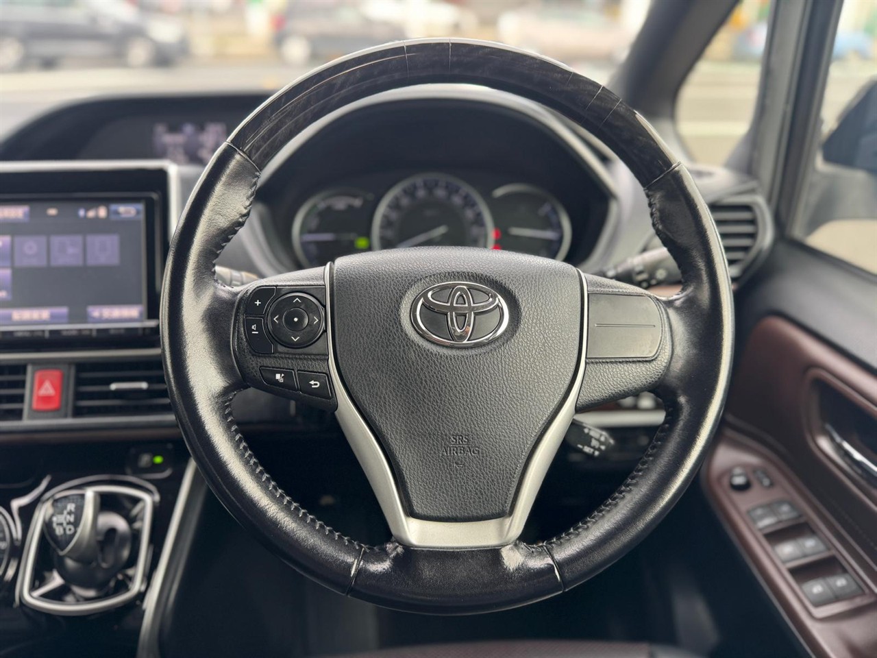 2015 Toyota ESQUIRE thumbnail