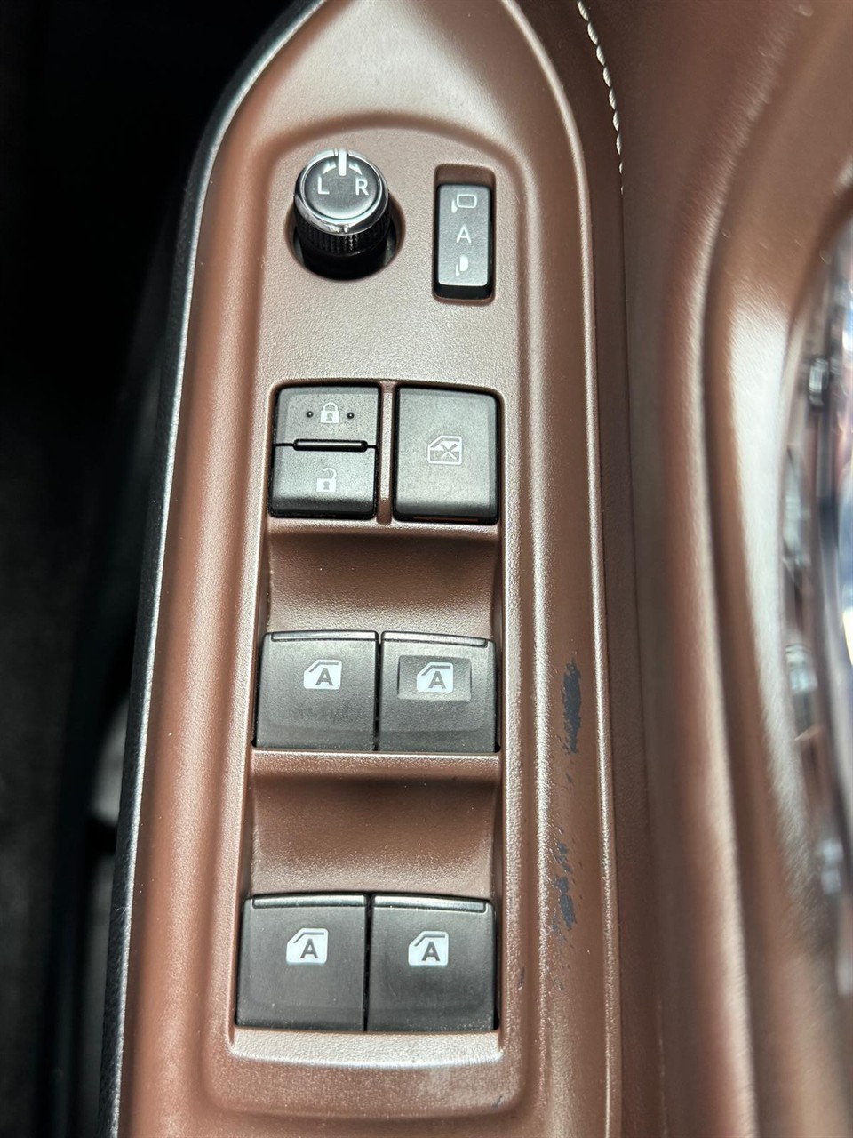 2015 Toyota ESQUIRE thumbnail