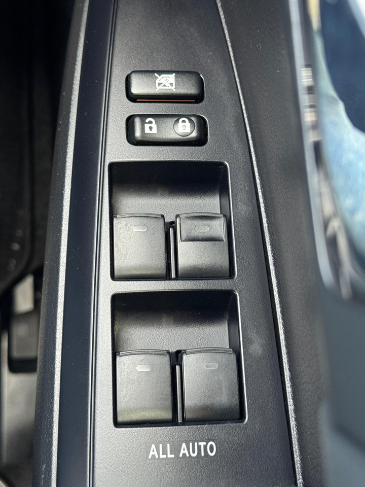 2014 Toyota Corolla thumbnail