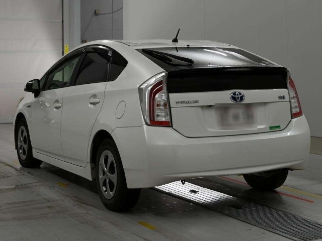 2013 Toyota PRIUS thumbnail