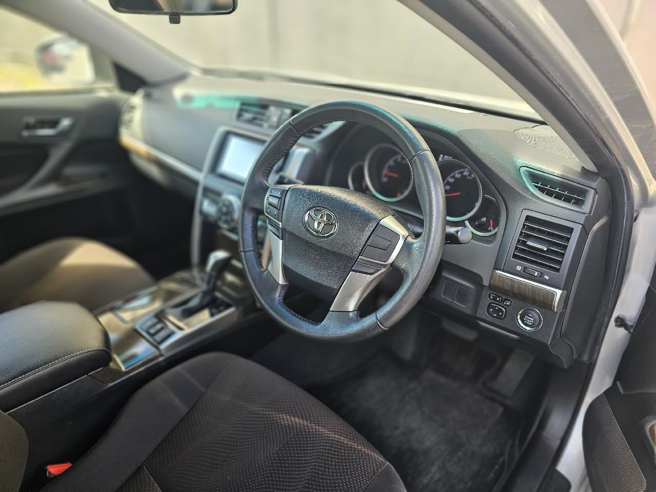 2013 Toyota Mark-X thumbnail