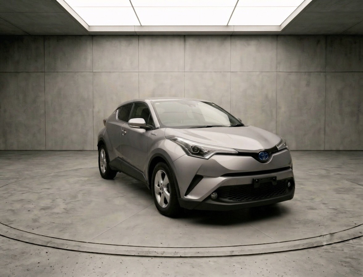 2017 Toyota C-HR thumbnail