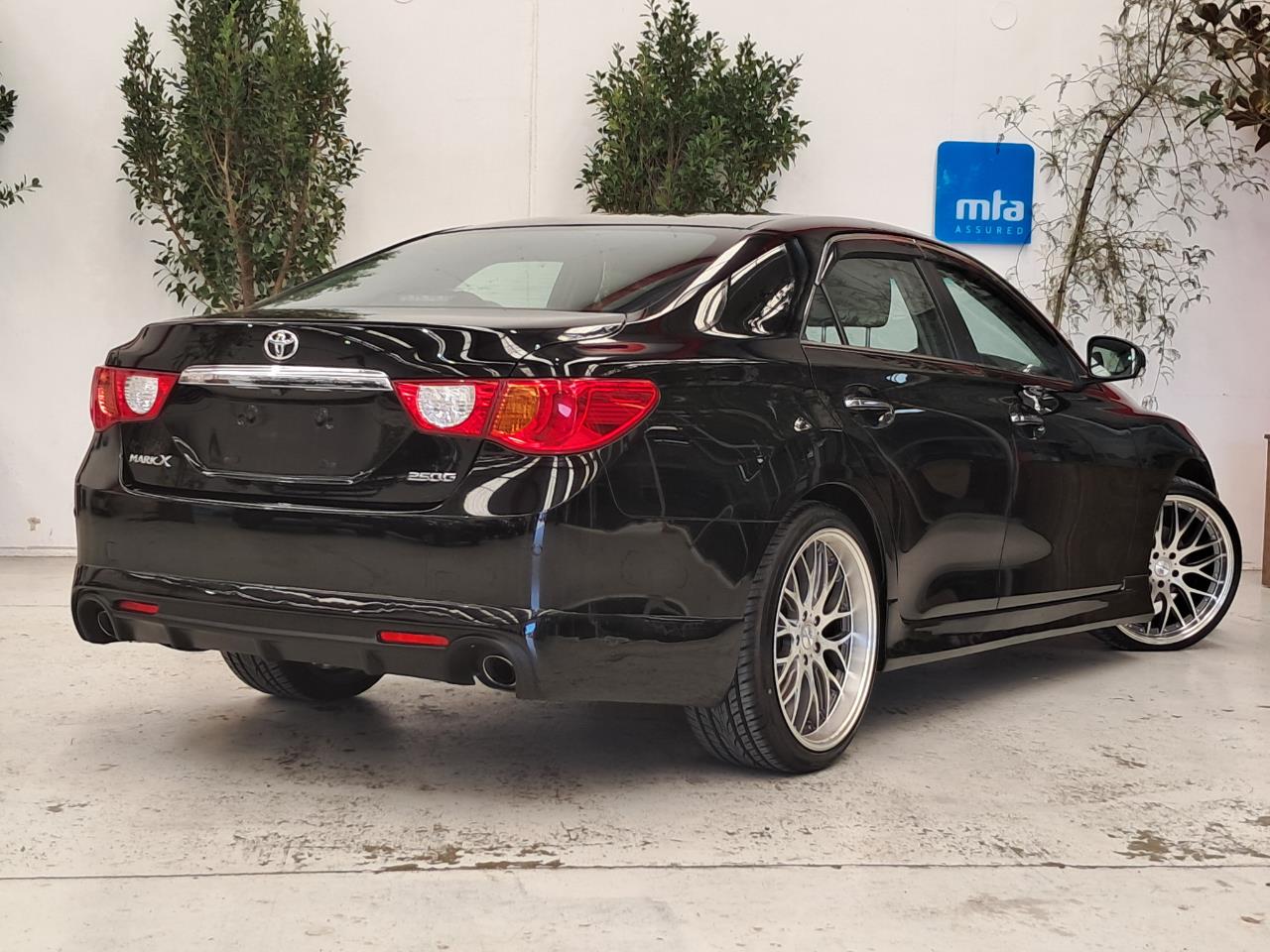 2009 Toyota Mark-X thumbnail