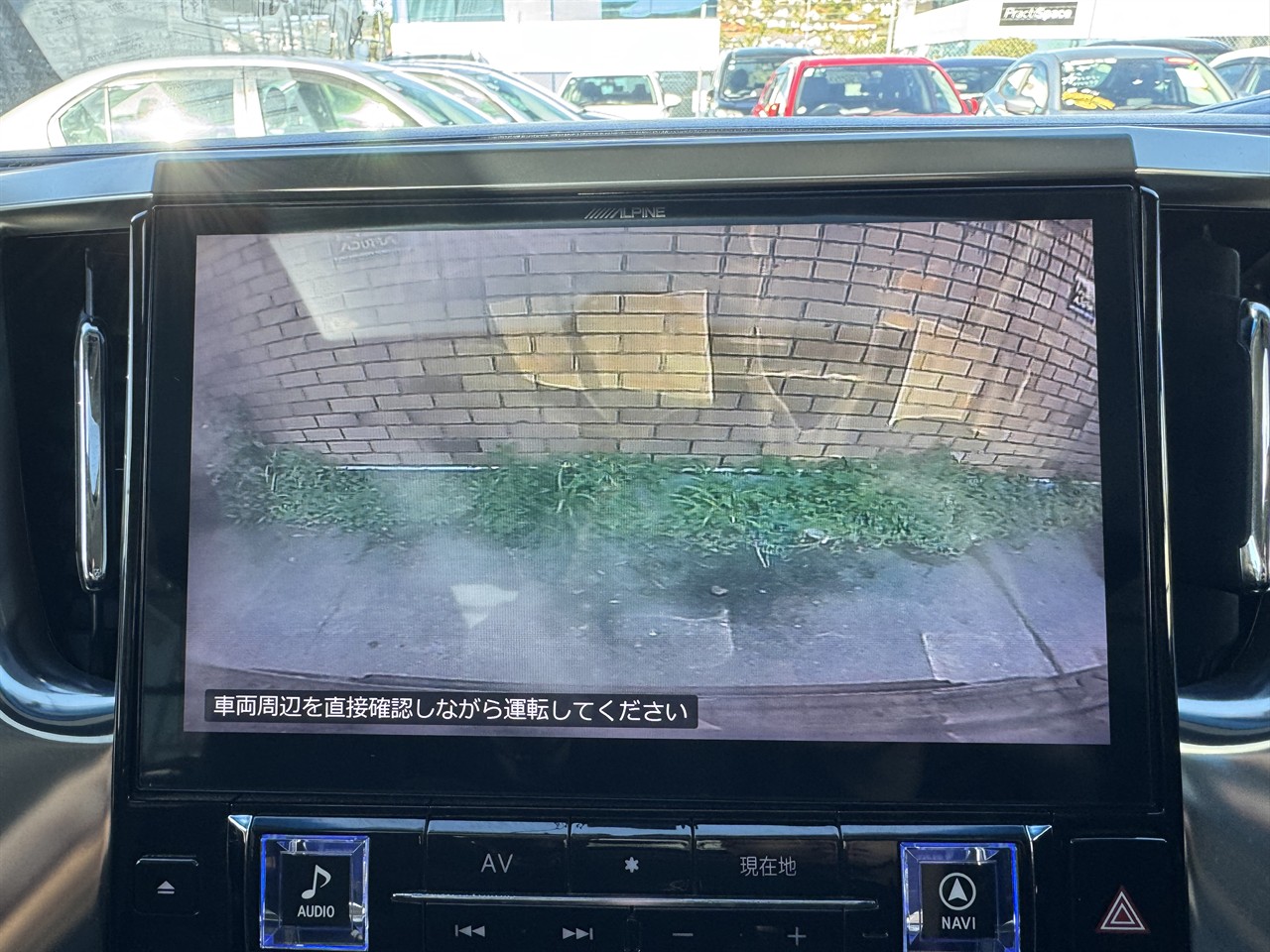 2017 Toyota Vellfire thumbnail