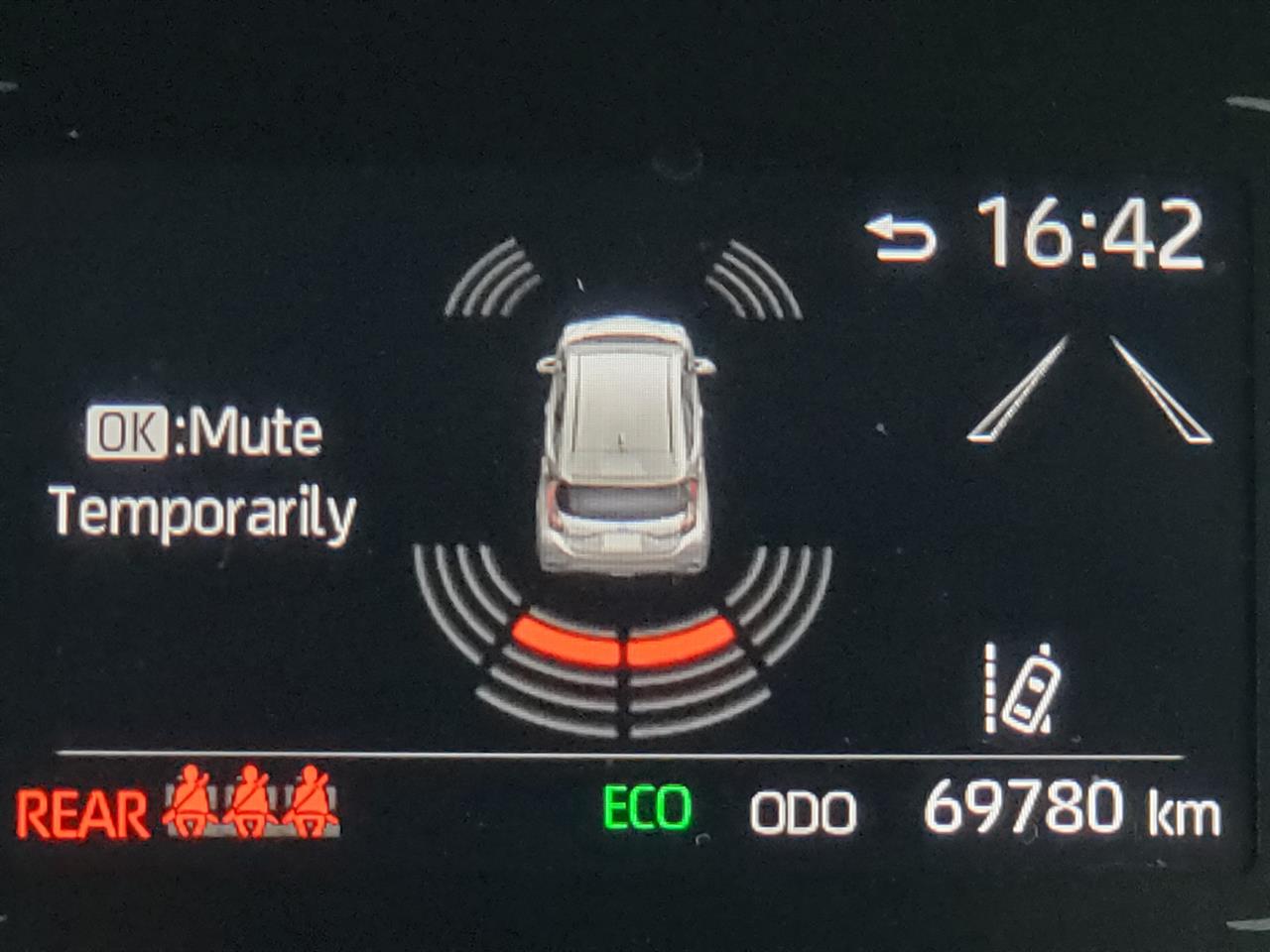 2021 Toyota Aqua thumbnail
