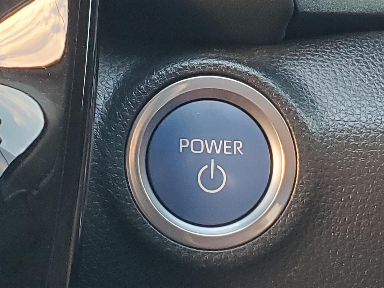 2021 Toyota Aqua thumbnail