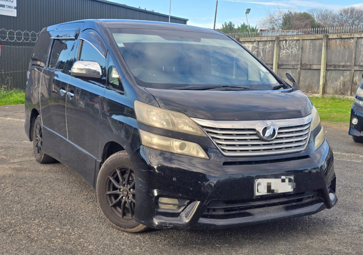 2009 Toyota Vellfire thumbnail