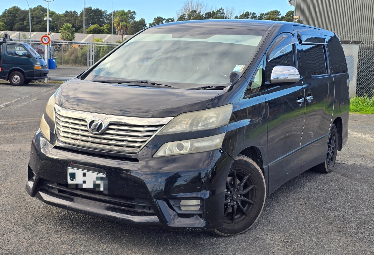 2009 Toyota Vellfire thumbnail