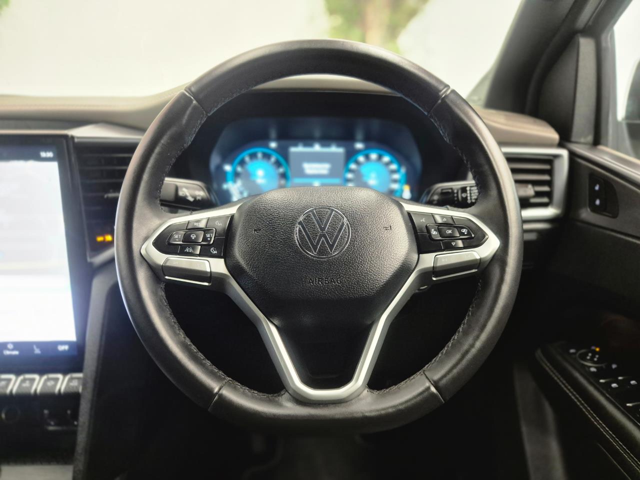 2023 Volkswagen Amarok thumbnail