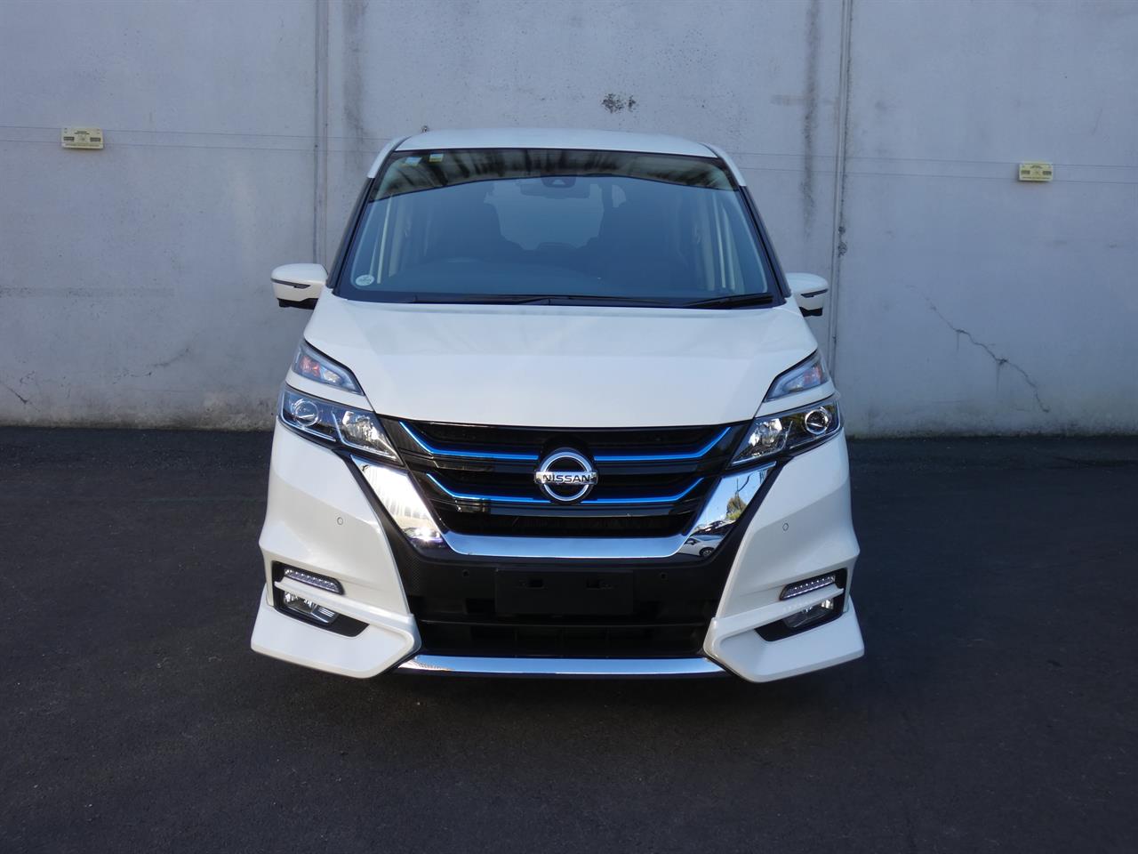 2019 Nissan SERENA thumbnail