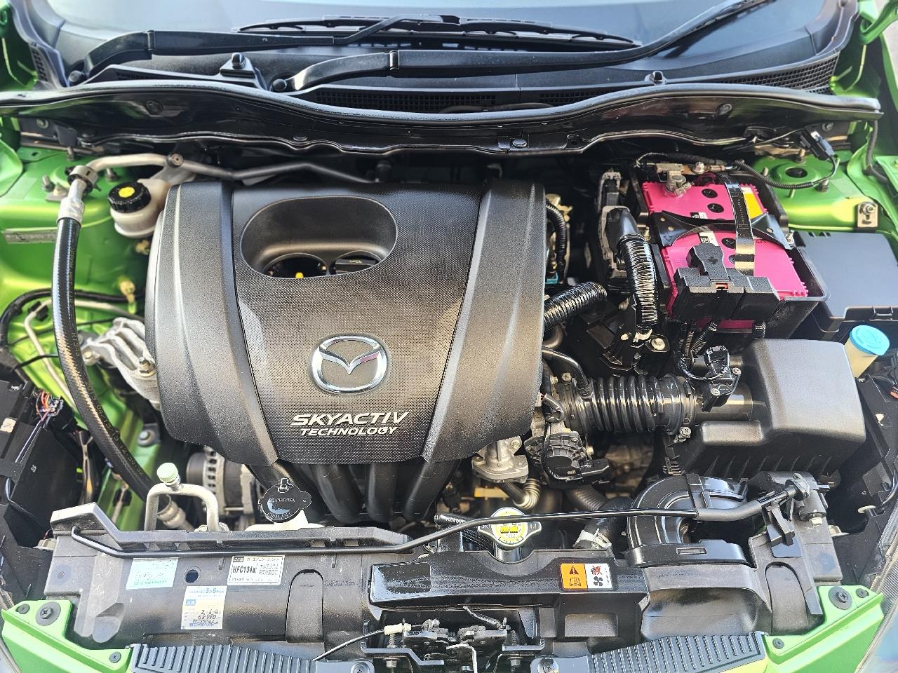 2013 Mazda Demio thumbnail