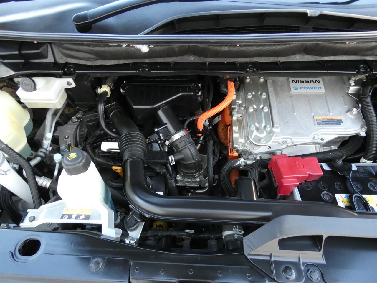 2019 Nissan SERENA thumbnail