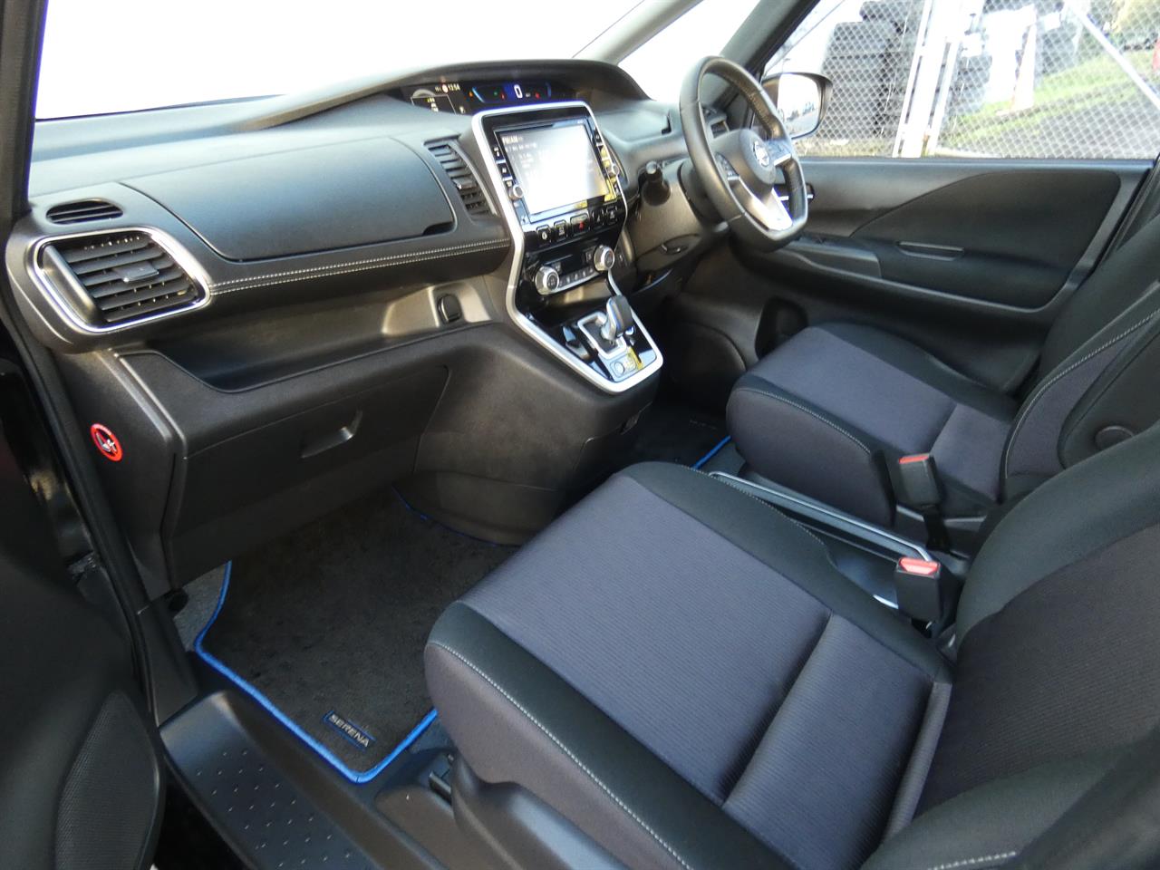 2019 Nissan SERENA thumbnail