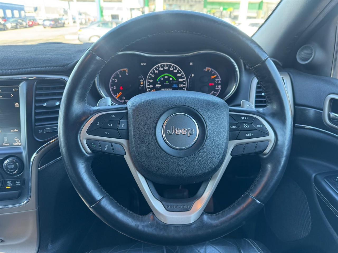 2015 Jeep Grand thumbnail