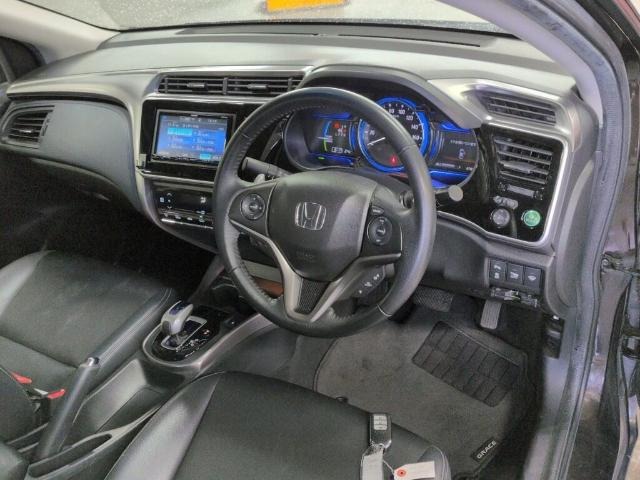 2015 Honda Grace thumbnail