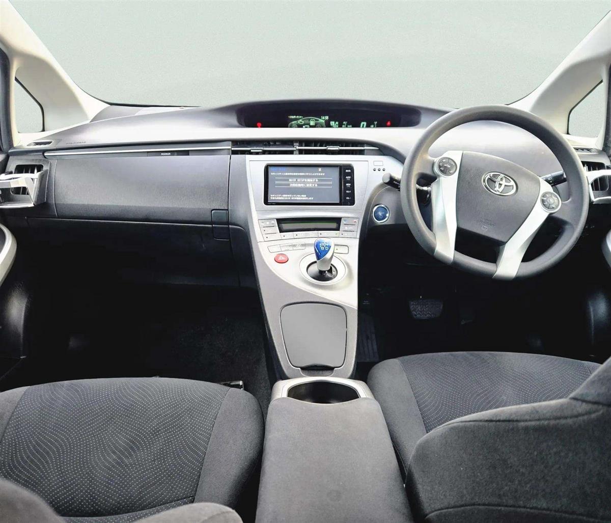 2014 Toyota Prius thumbnail