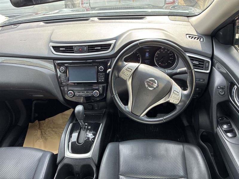 2016 Nissan X-Trail thumbnail