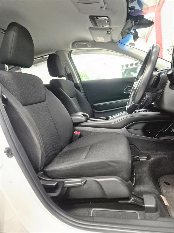 2015 Honda Vezel thumbnail