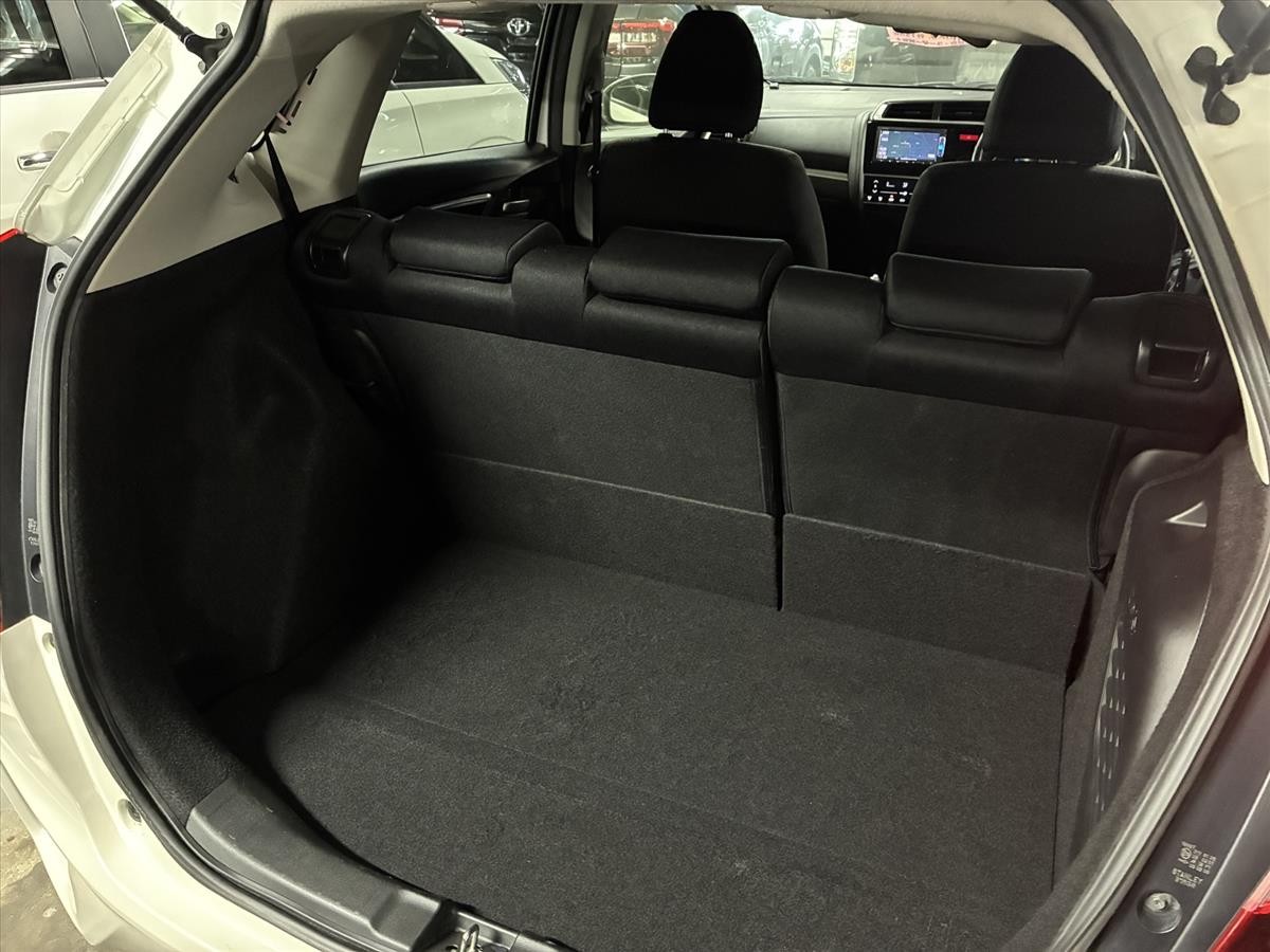 2014 Honda FIT thumbnail