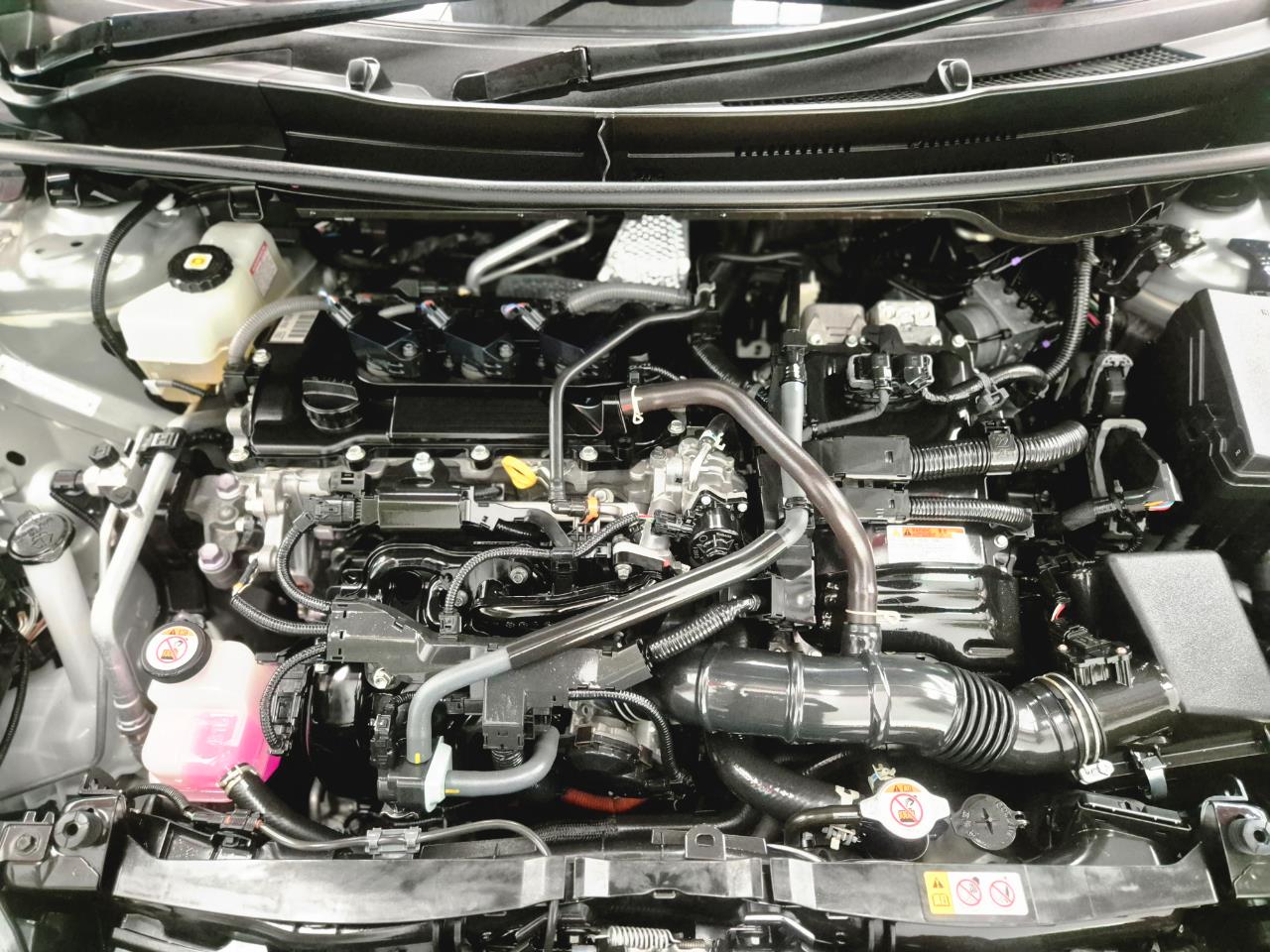 2022 Toyota Yaris thumbnail