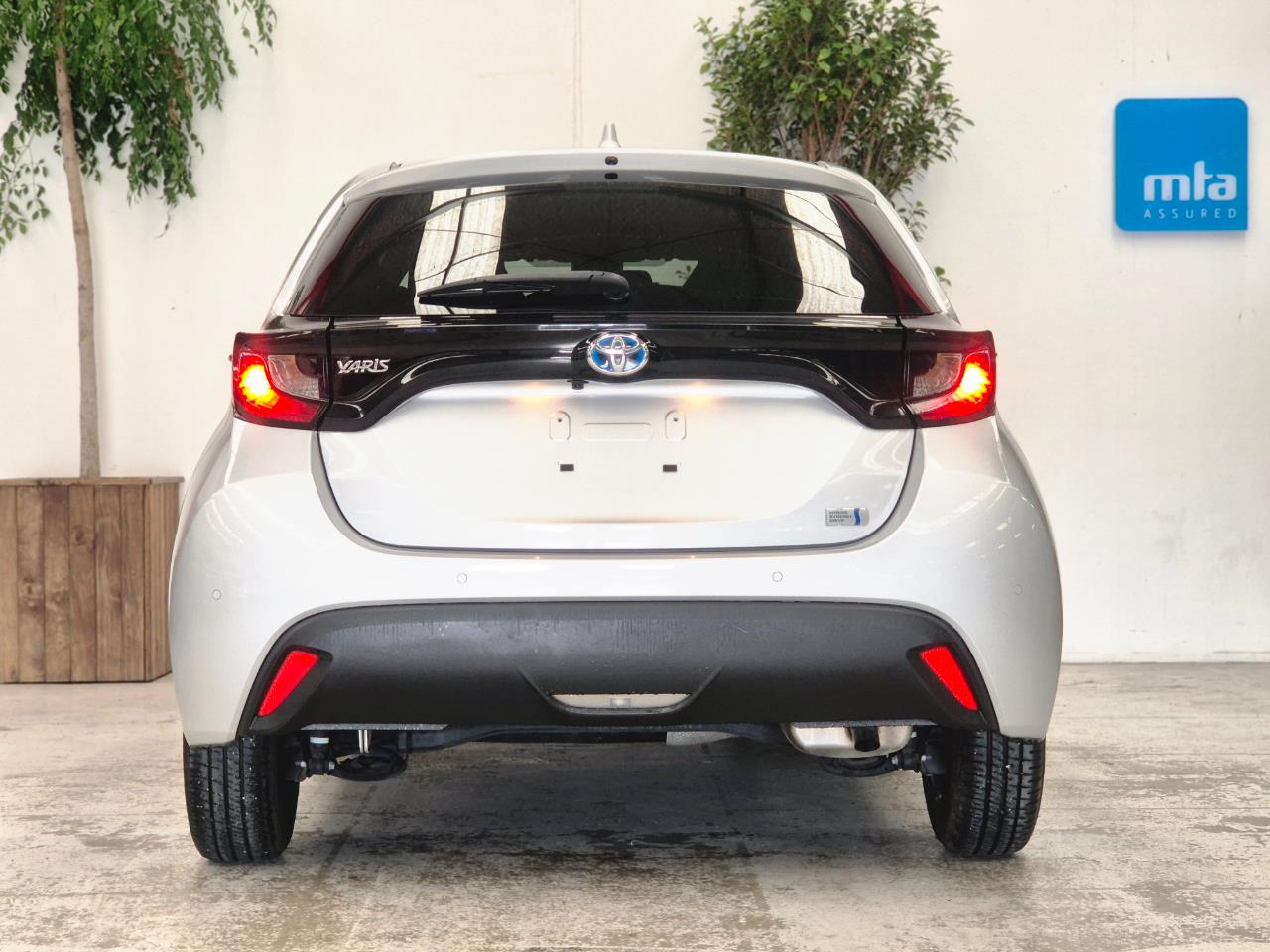 2022 Toyota Yaris thumbnail
