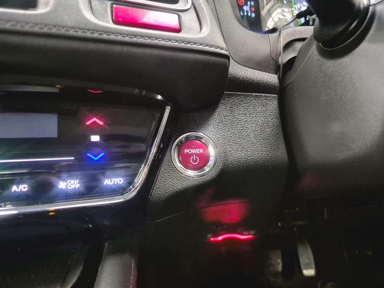 2015 Honda Vezel thumbnail