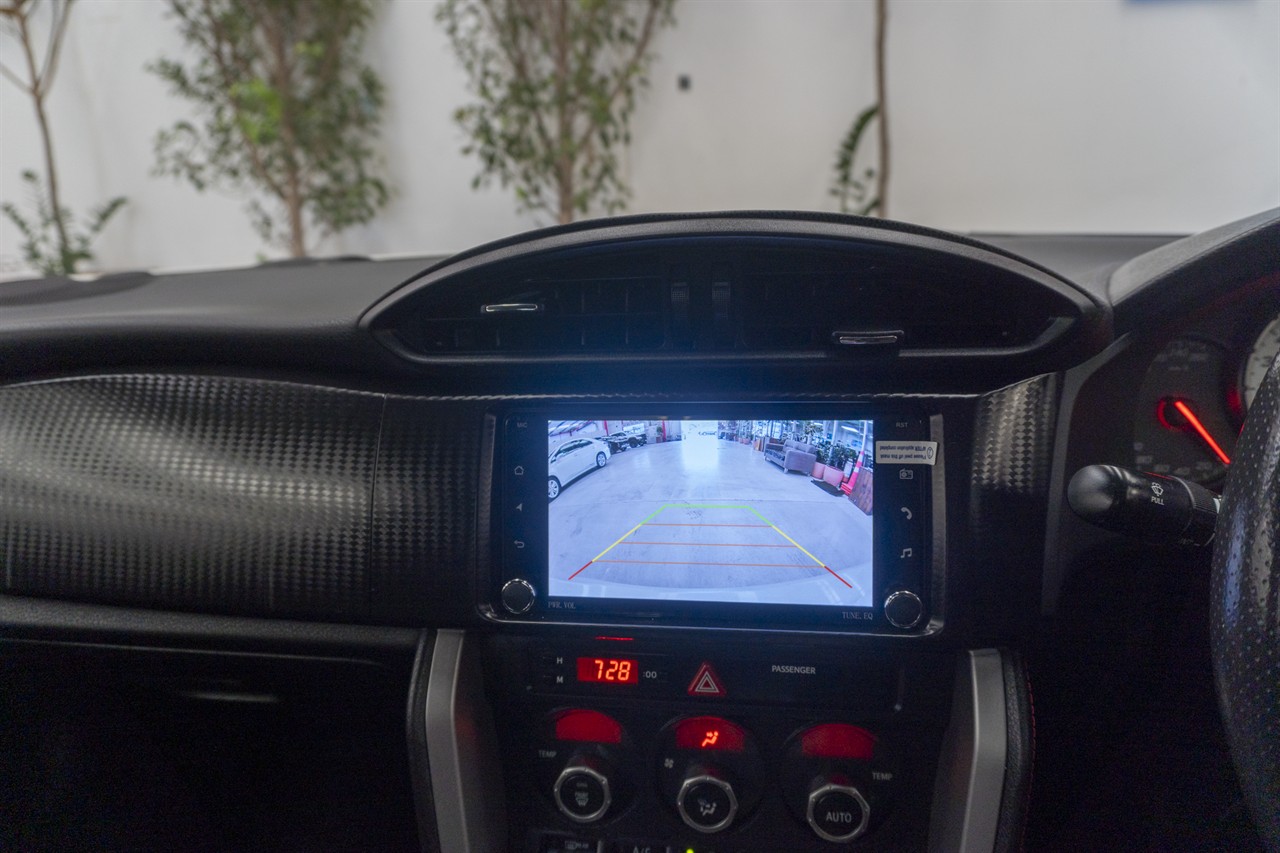 2012 Toyota 86 thumbnail