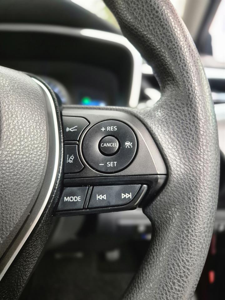 2021 Toyota COROLLA thumbnail