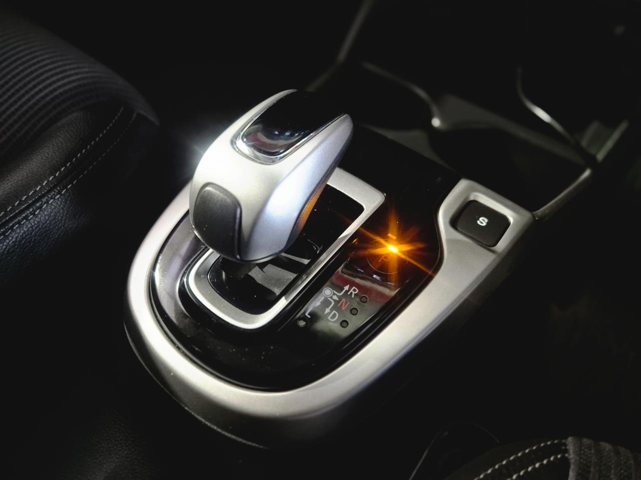 2017 Honda FIT thumbnail