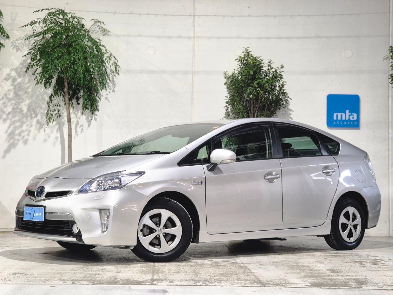2012 Toyota PRIUS thumbnail