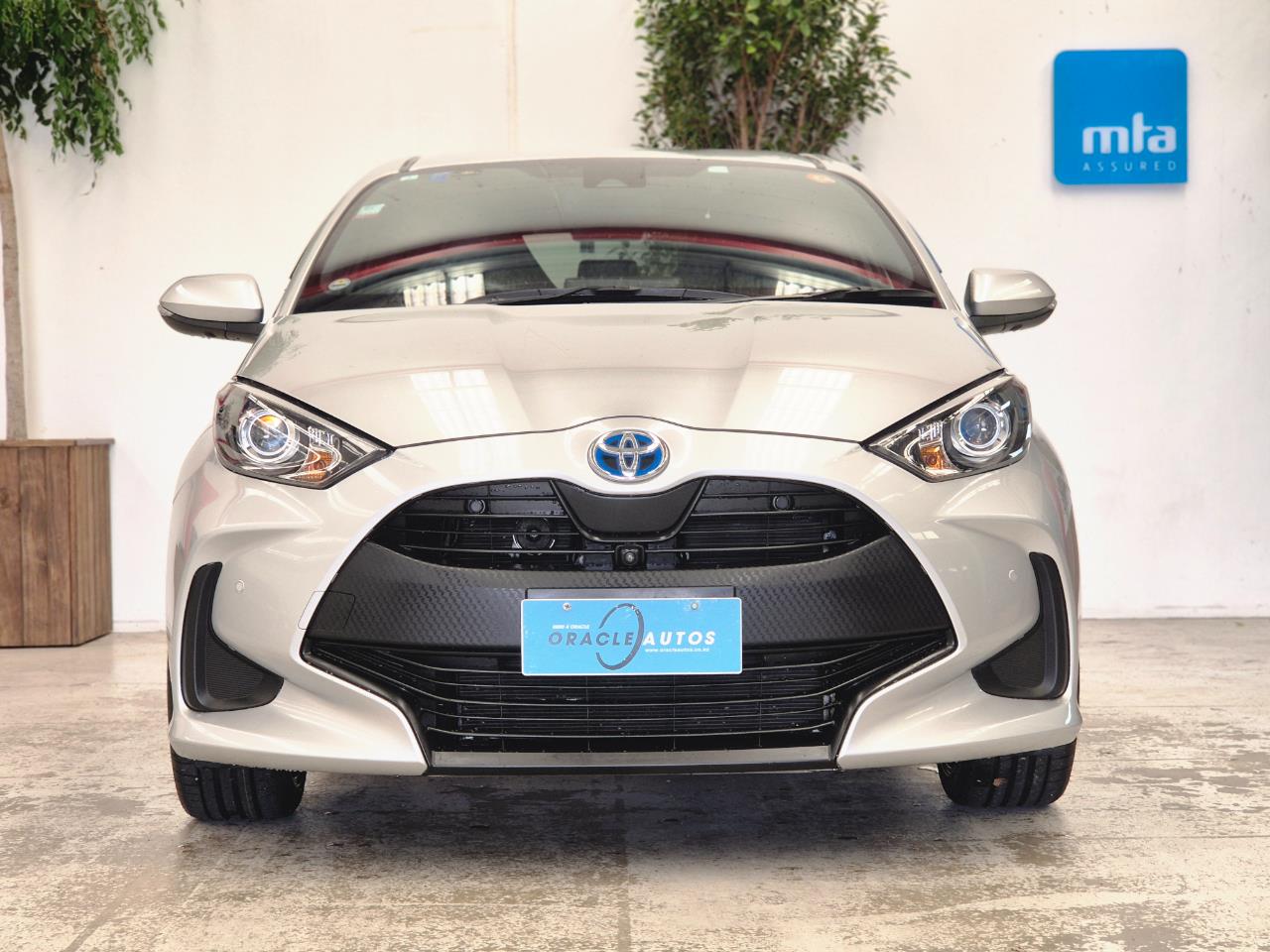 2021 Toyota Yaris thumbnail