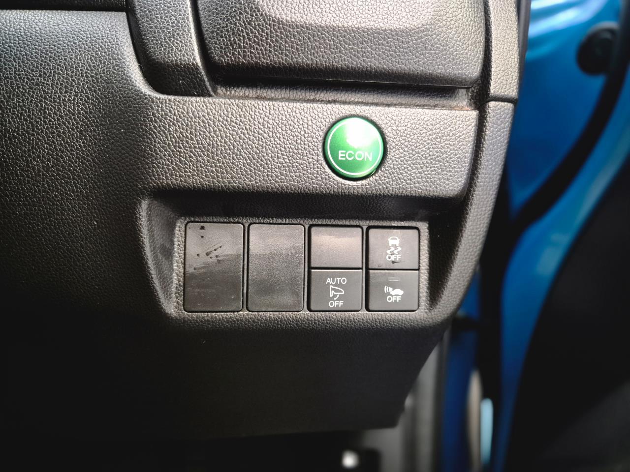 2015 Honda FIT thumbnail