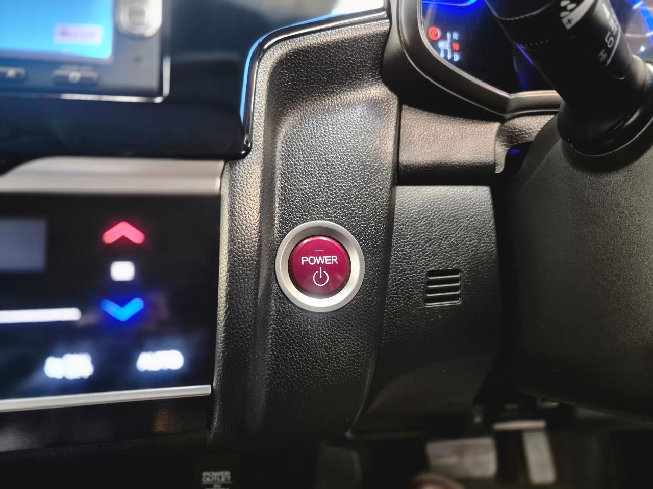 2015 Honda FIT thumbnail