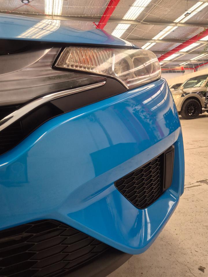 2015 Honda FIT thumbnail
