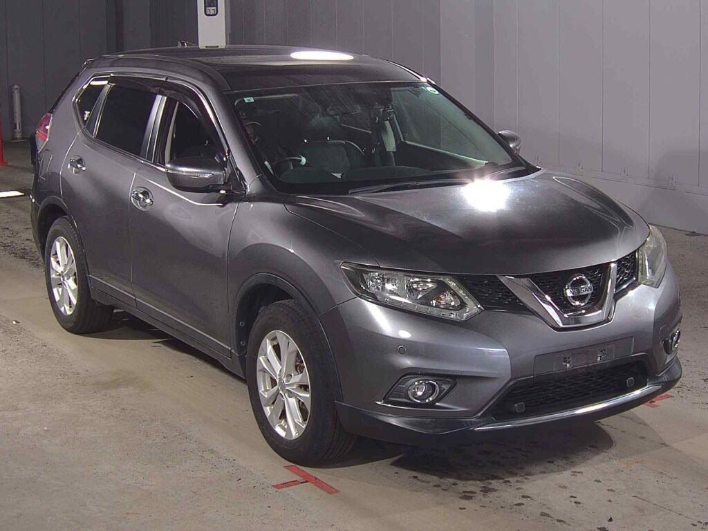 2015 Nissan XTRAIL thumbnail