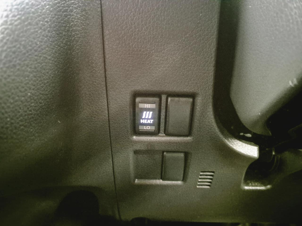 2022 Nissan CARAVAN thumbnail