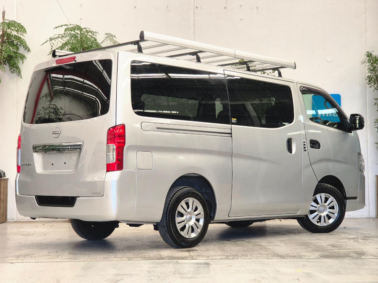 2022 Nissan CARAVAN thumbnail