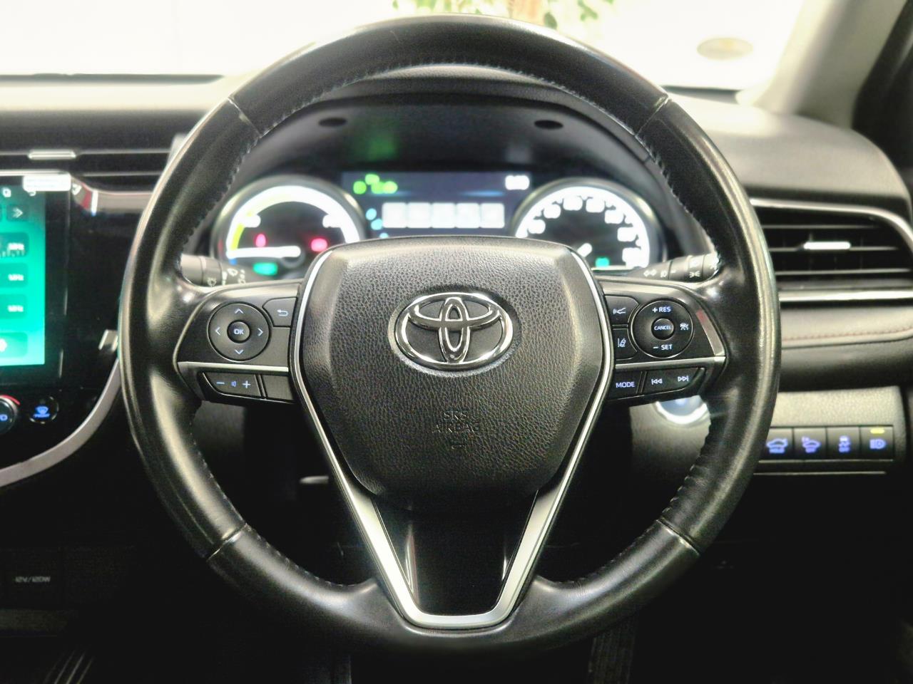 2019 Toyota Camry thumbnail