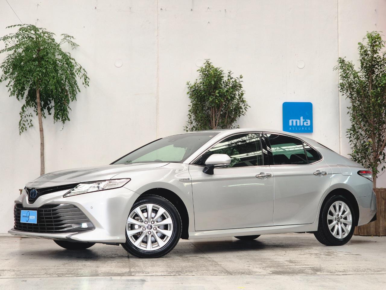 2019 Toyota Camry thumbnail