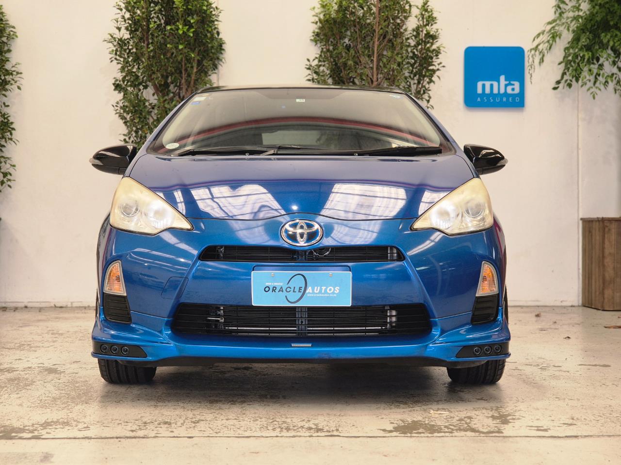 2013 Toyota Aqua thumbnail