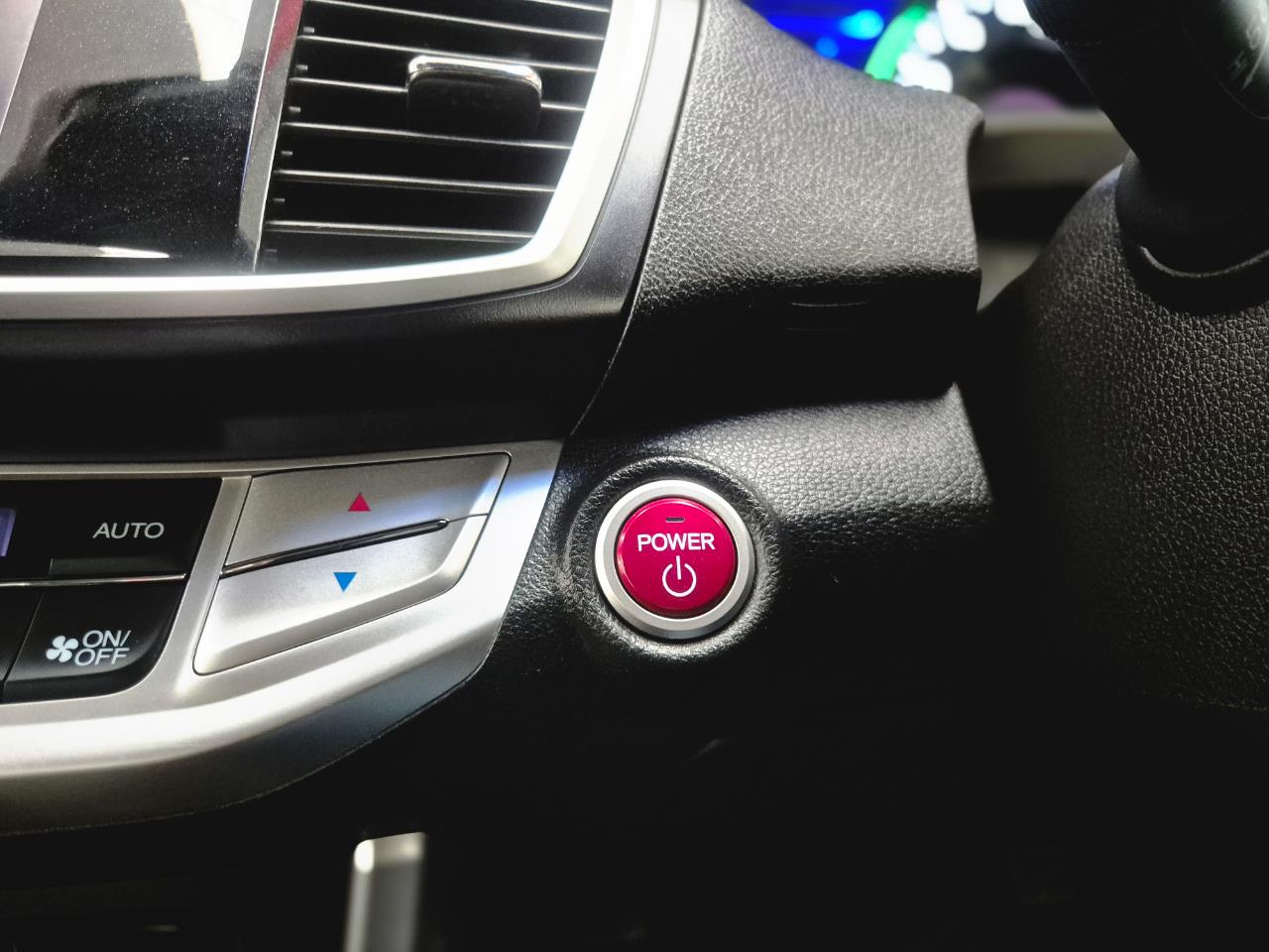 2013 Honda Accord thumbnail