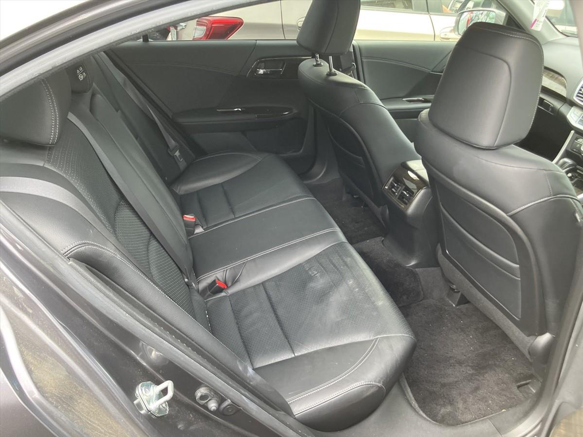 2013 Honda Accord thumbnail